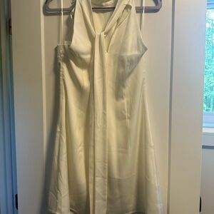 White halter top dress in satin, Size M